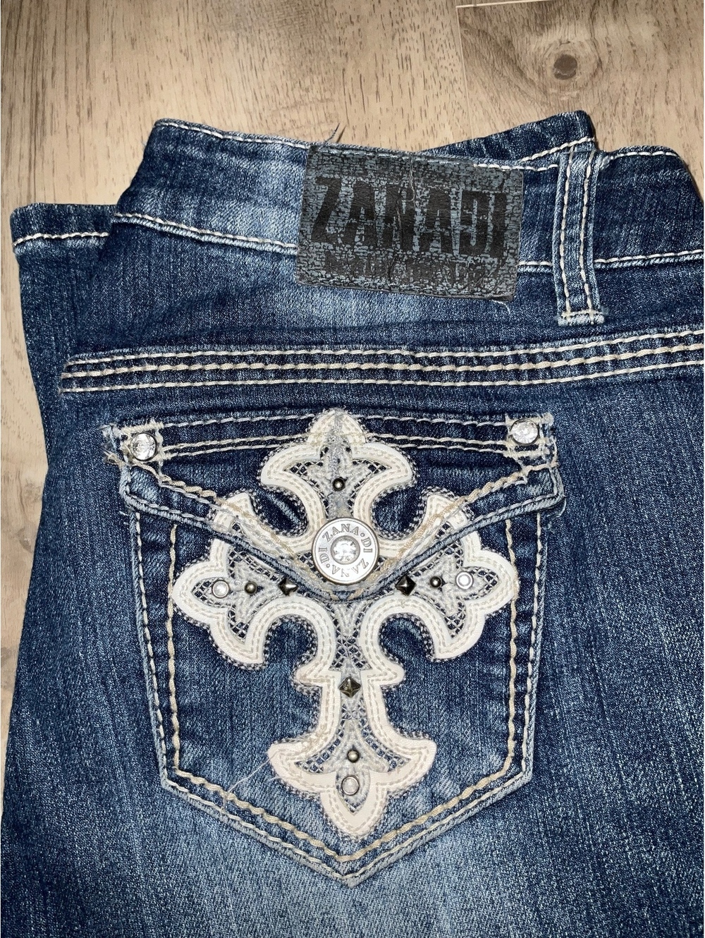 Anadi Women's Blue Denim Jeans with Embroidered Back Pockets, Size 9